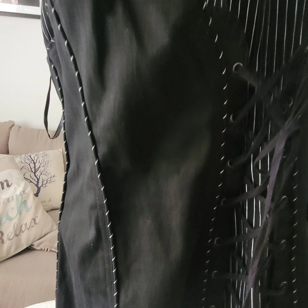 TORRID VINTAGE TRIPP CORSET NEW UNIQUE. - Picture 14 of 16